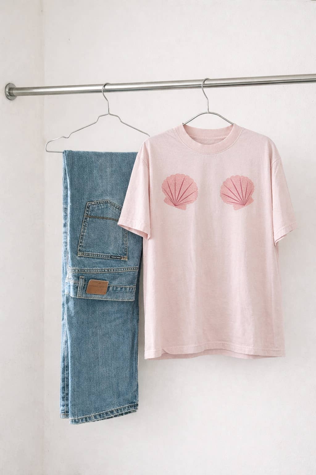 Shelli Graphic Tee